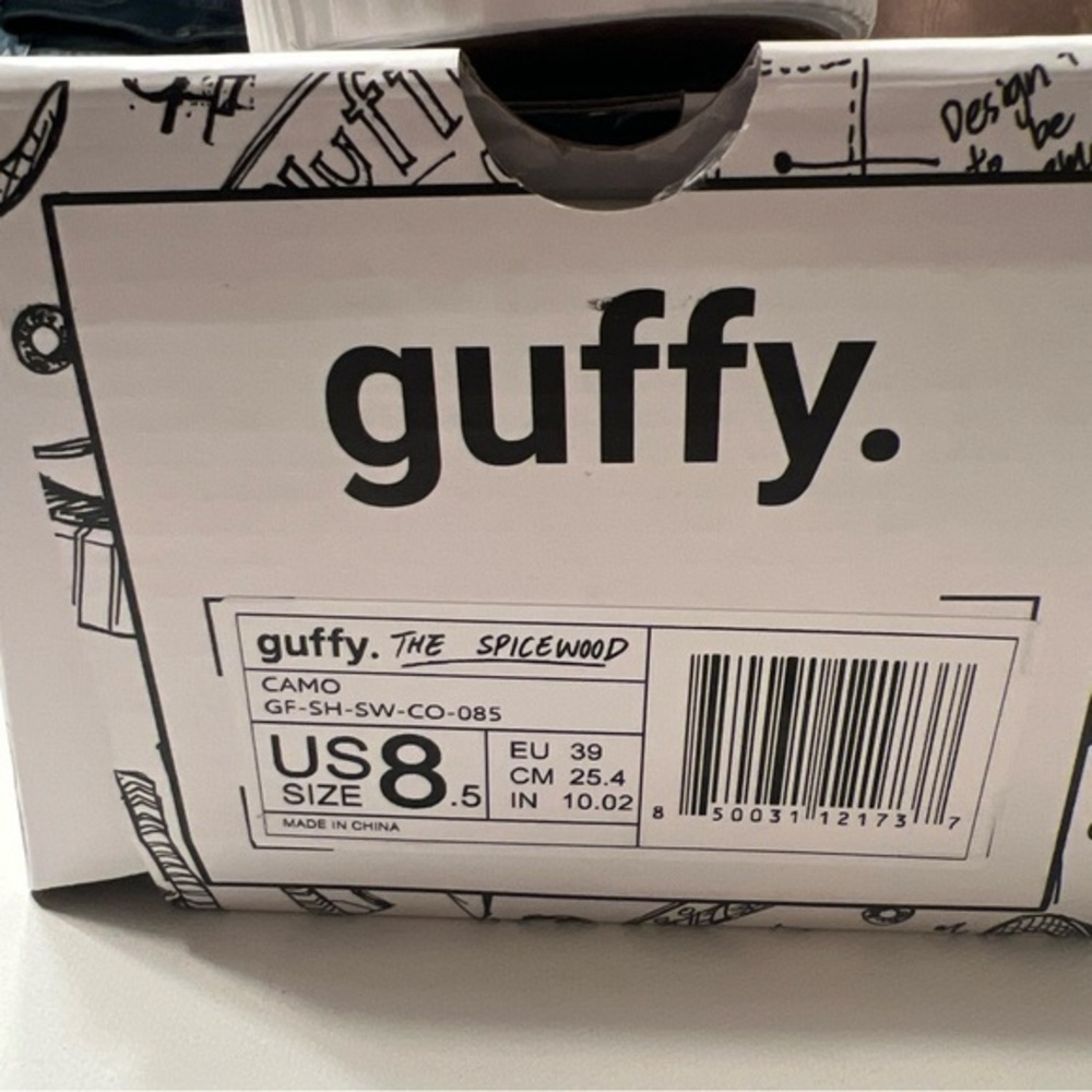 New With Box Guffy's Womens Camo Sneaker Size‎ 8.5 🔥🔥 - Picture 3 of 6